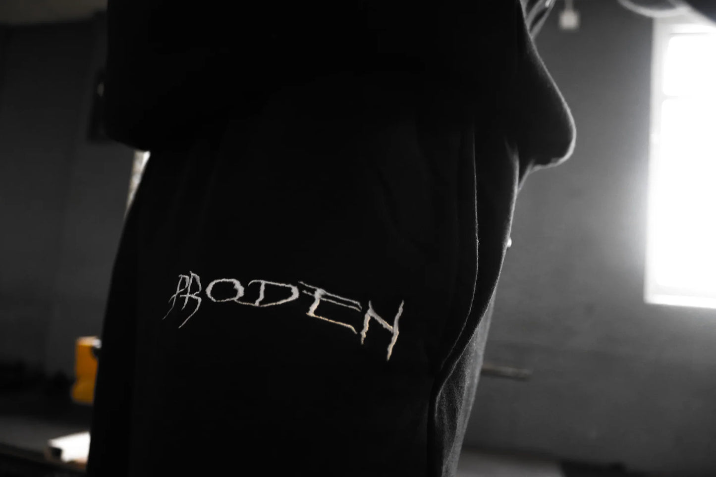 Skullthorn Uncuffed Sweats - PRODEN 